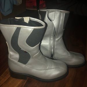 Motorcycle boots